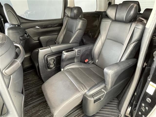 Toyota ALPHARD 2018 8015409-5