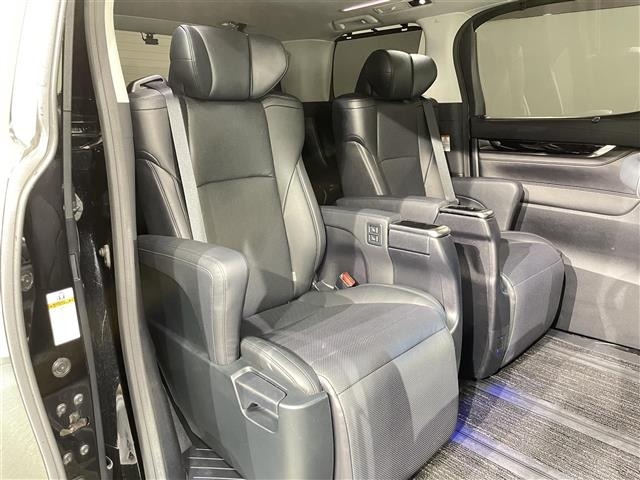 Toyota ALPHARD 2018 8015451-10