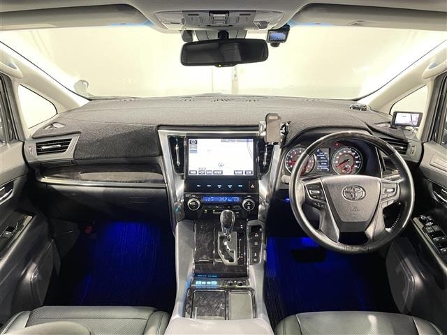 Toyota ALPHARD 2018 8015451-15