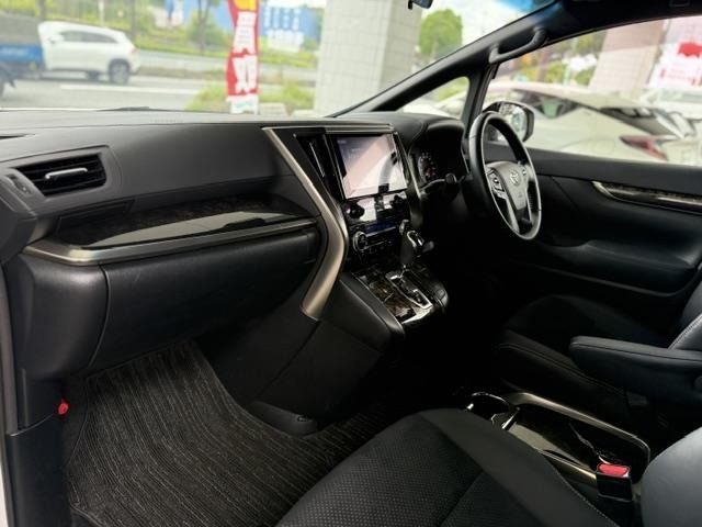 Toyota ALPHARD 2022 8015460-18