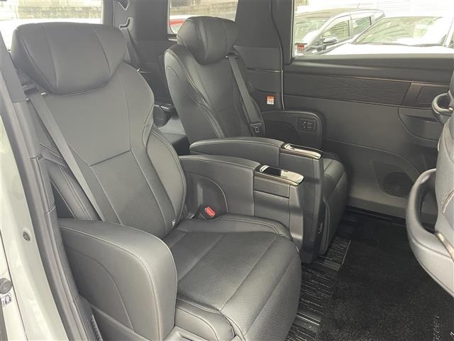 Toyota ALPHARD 2023 8015470-11