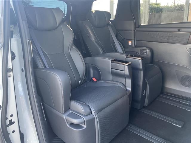 Toyota ALPHARD 2025 8015504-10