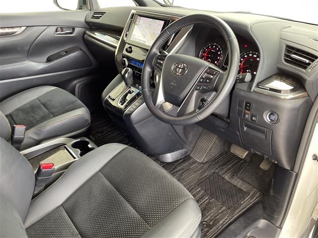 Toyota ALPHARD 2021 8015520-4
