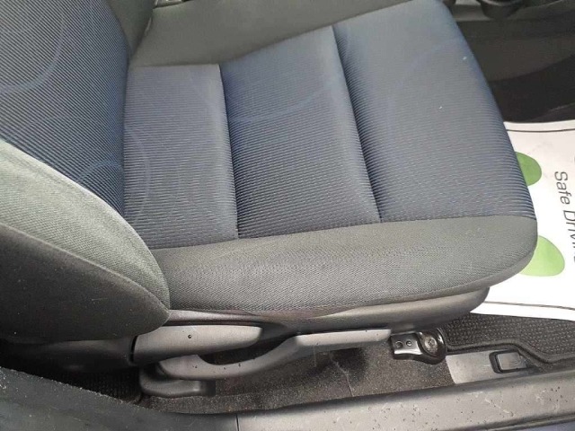Toyota AQUA 2016 8001281-10