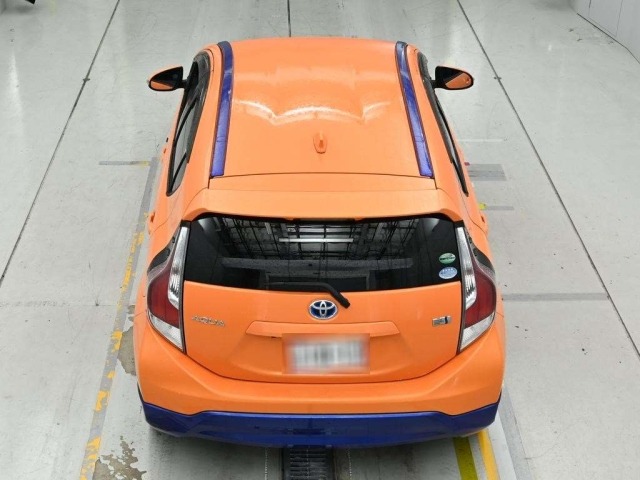 Toyota AQUA 2015 8001286-8