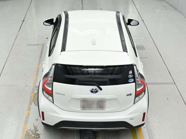 Toyota AQUA 2018 8001320-8