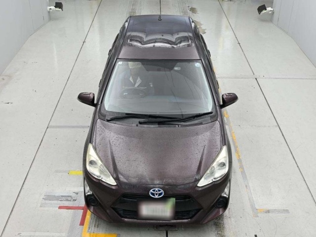 Toyota AQUA 2015 8001340-7