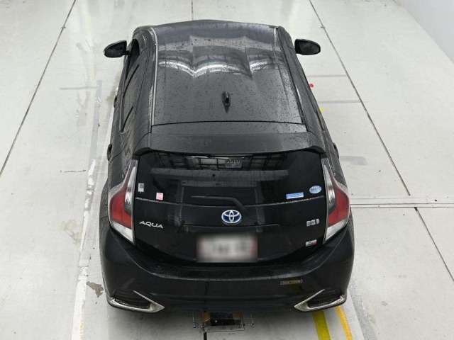 Toyota AQUA 2015 8001341-8