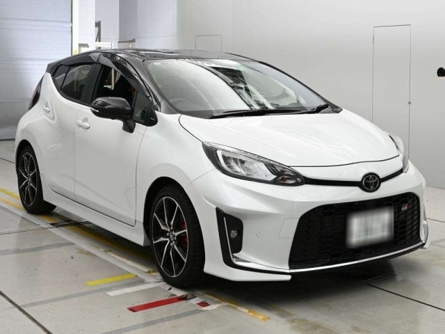 Toyota AQUA 2025 8001351-5