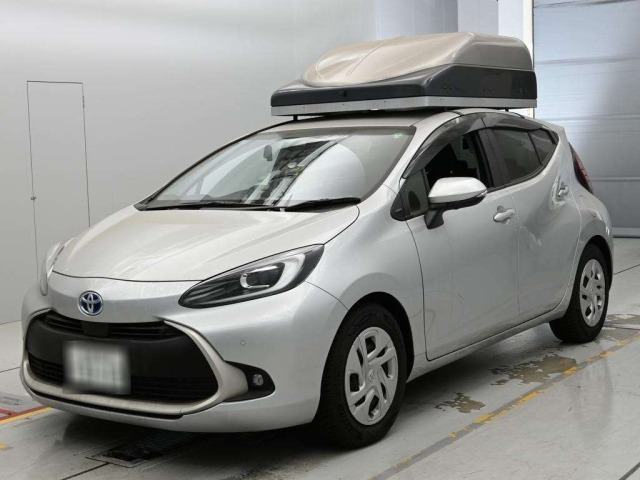Toyota AQUA 2024 8001361-0