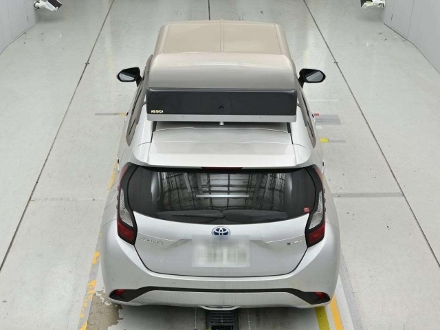 Toyota AQUA 2024 8001361-8