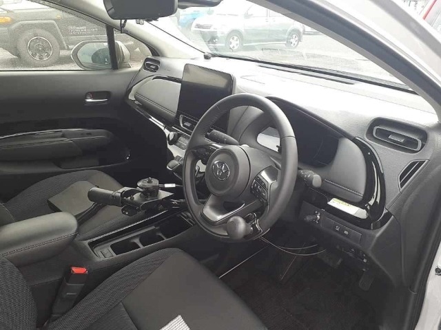 Toyota AQUA 2024 8001361-9