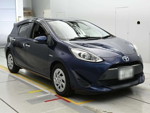 Toyota AQUA 2018 8001362-5