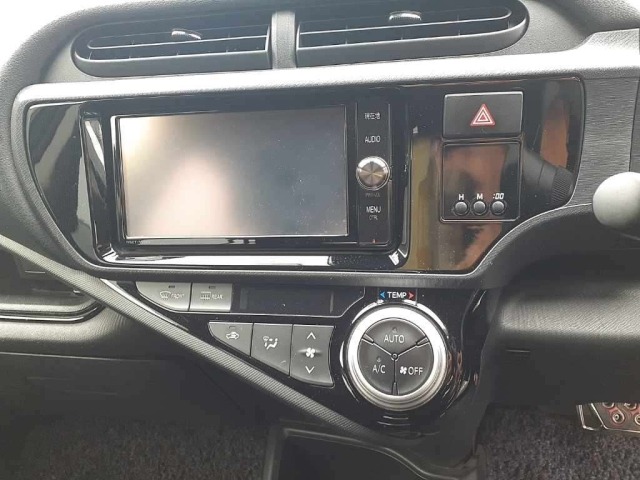 Toyota AQUA 2016 8001388-12