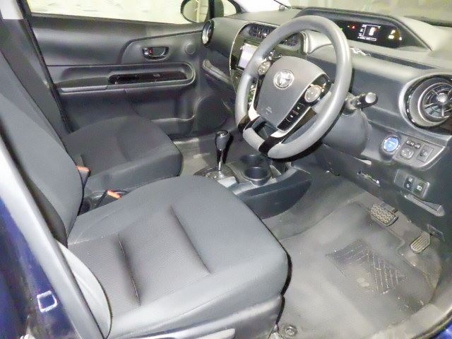 Toyota AQUA 2019 8001417-3