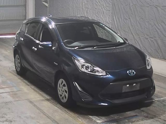 Toyota AQUA 2019 8001417-7