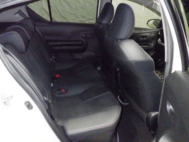 Toyota AQUA 2016 8001419-5