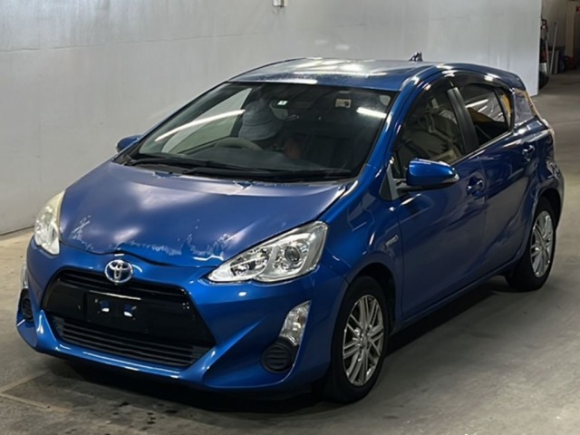 Toyota AQUA 2015 8001446-0