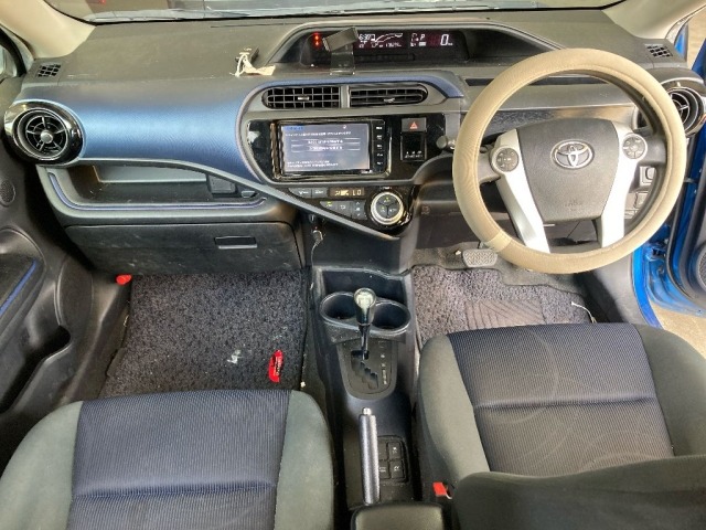 Toyota AQUA 2015 8001446-3
