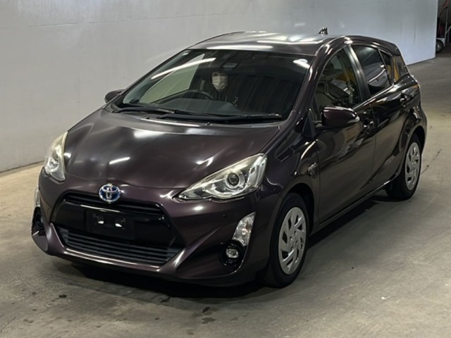 Toyota AQUA 2016 8001448-0