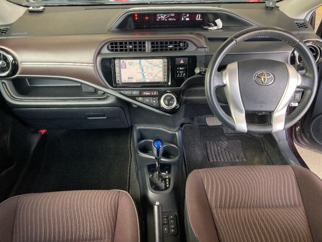 Toyota AQUA 2016 8001448-3