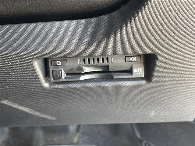 Toyota AQUA 2017 8002351-1