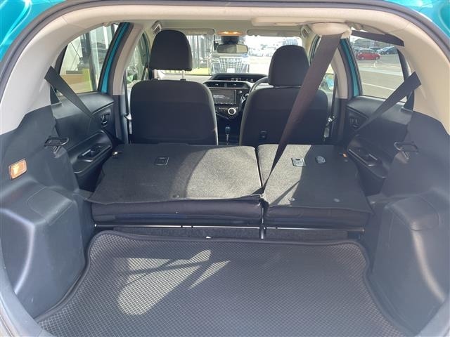 Toyota AQUA 2017 8002351-12