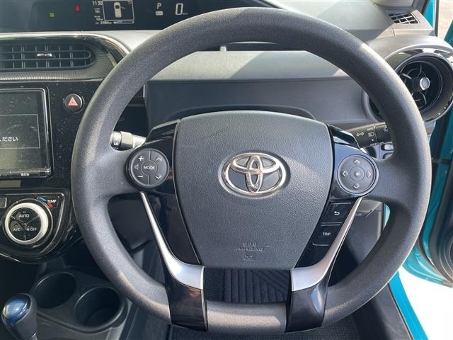 Toyota AQUA 2017 8002351-14