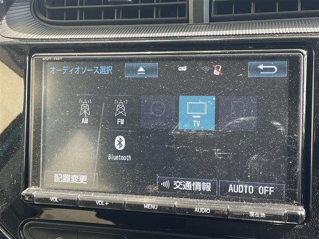 Toyota AQUA 2017 8002351-17