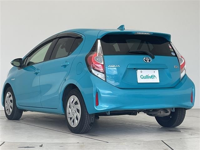 Toyota AQUA 2017 8002351-4