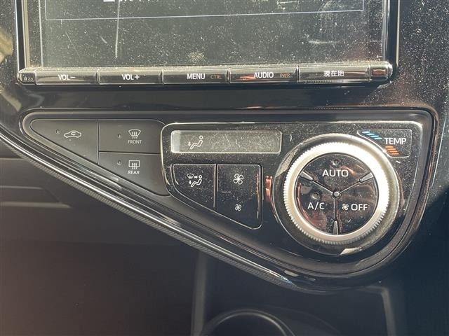 Toyota AQUA 2017 8002351-8