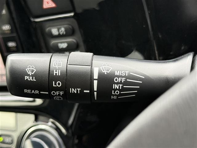 Toyota AQUA 2014 8003707-1