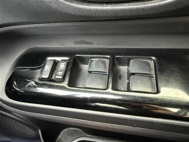 Toyota AQUA 2014 8003707-9