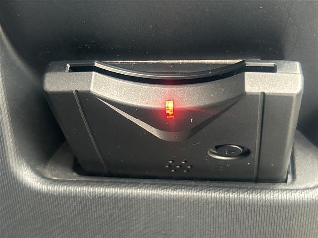 Toyota AQUA 2012 8004041-19