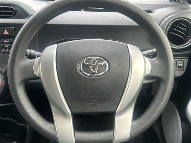 Toyota AQUA 2012 8004041-6