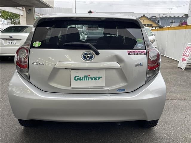 Toyota AQUA 2013 8004183-14