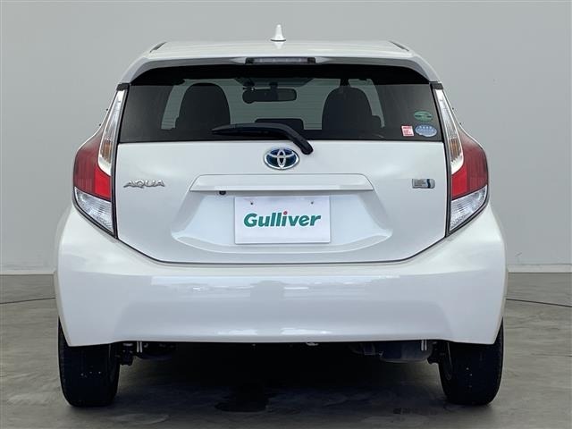 Toyota AQUA 2017 8004430-2
