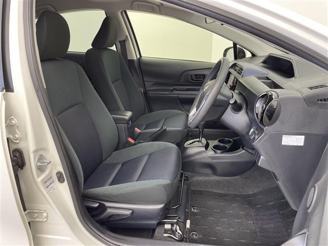 Toyota AQUA 2017 8004430-5