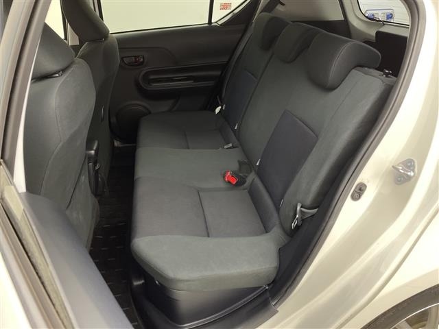 Toyota AQUA 2017 8004430-9