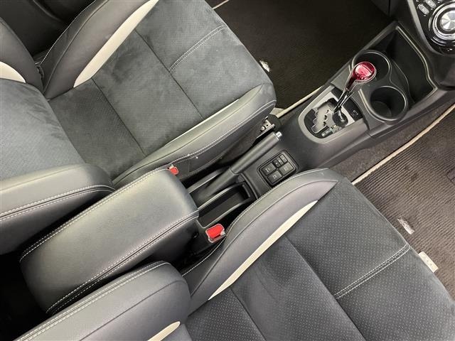 Toyota AQUA 2014 8004431-21