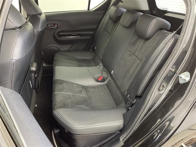 Toyota AQUA 2014 8004431-7