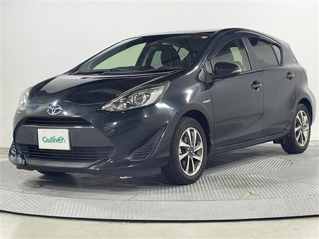 Toyota AQUA 2018 8004704-4