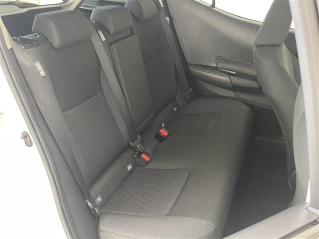 Toyota AQUA 2022 8004879-11