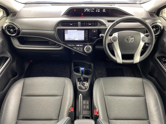 Toyota AQUA 2015 8004918-14