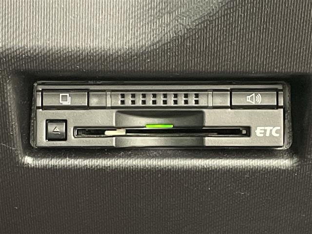 Toyota AQUA 2015 8004918-18