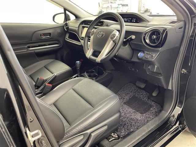 Toyota AQUA 2015 8004918-21