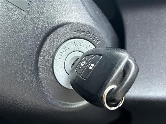 Toyota AQUA 2015 8004951-10