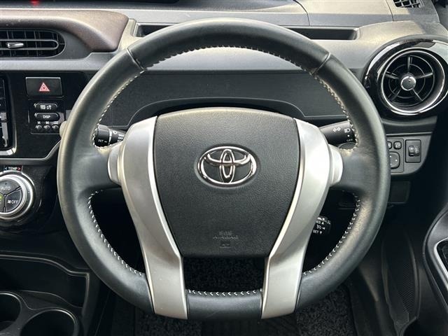 Toyota AQUA 2015 8004951-18