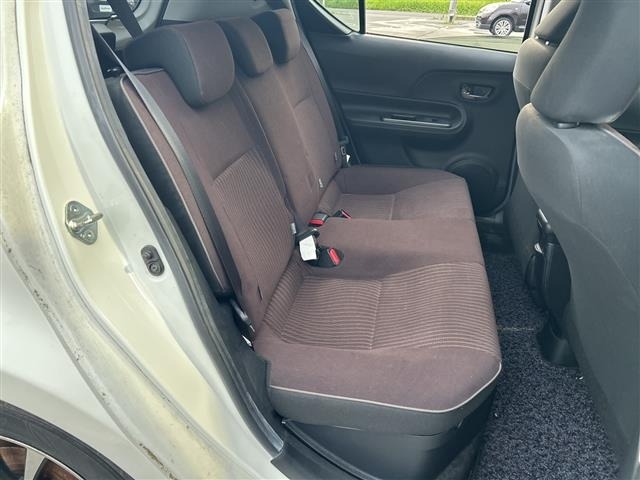 Toyota AQUA 2015 8004951-4