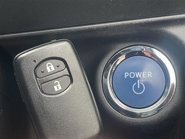 Toyota AQUA 2015 8005030-11
